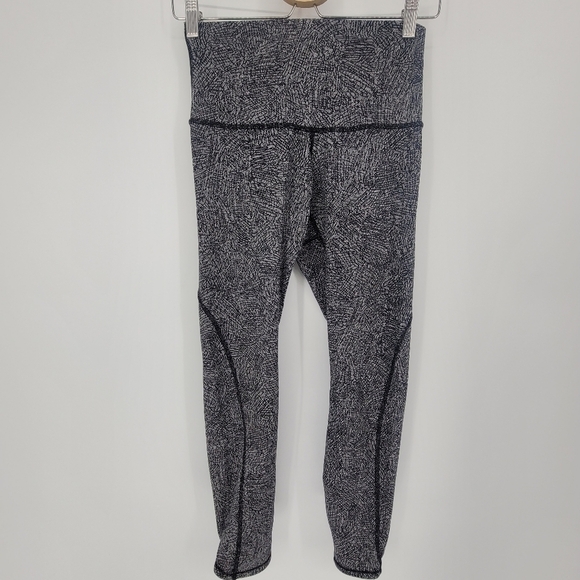 LULULEMON high waist wunder under HR SE mesh black and white leggings size 6 - Picture 1 of 7